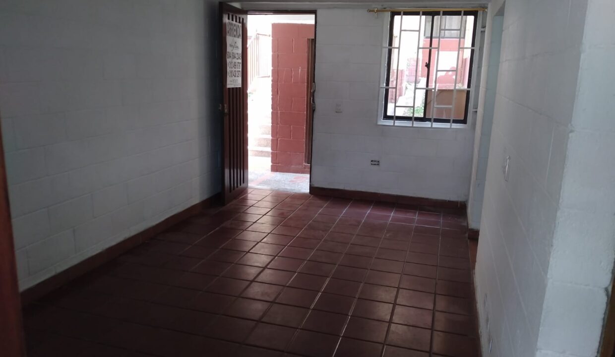 WhatsApp Image 2025-03-22 at 12.06.05 PM